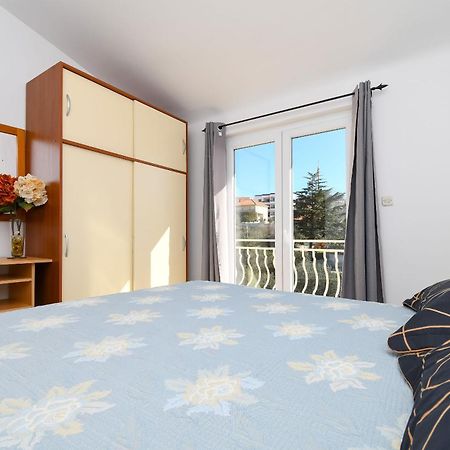 Apartments Biserka - 50 M From Beach Trogir Kültér fotó